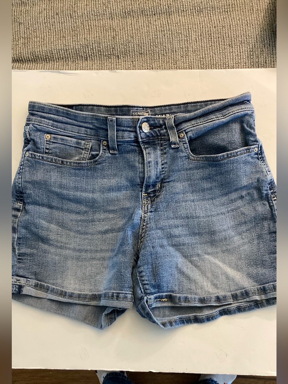 Levi’s mid rise jean shorts signature Levi Strauss gold denim 5 pocket 10 w30 - Picture 2 of 12